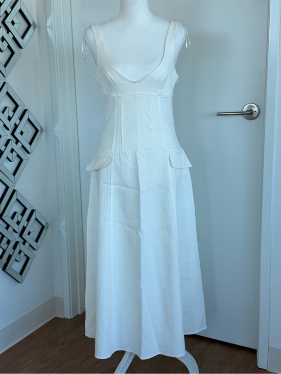Zara Dresses & Skirts - Classic Ivory Sleeveless Midi Dress